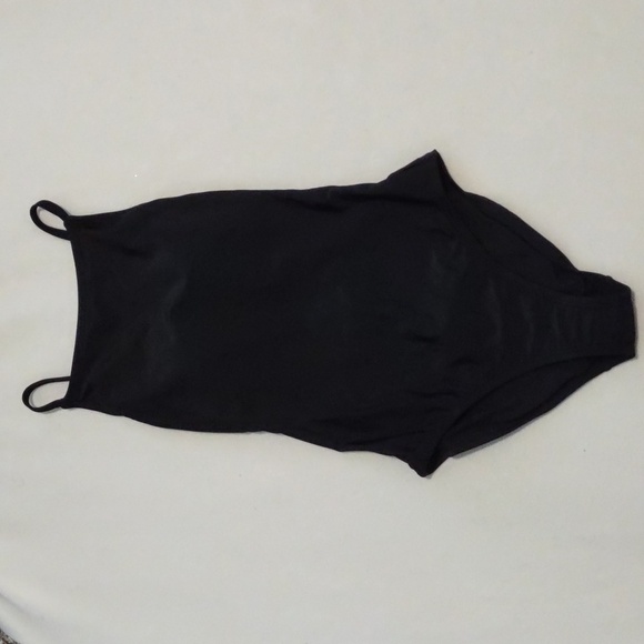 New Classic Style One Piece Size S - Picture 2 of 11